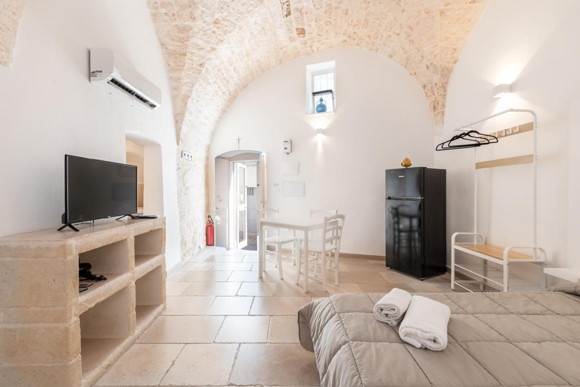 Le Bianche Suites Ostuni Exterior foto